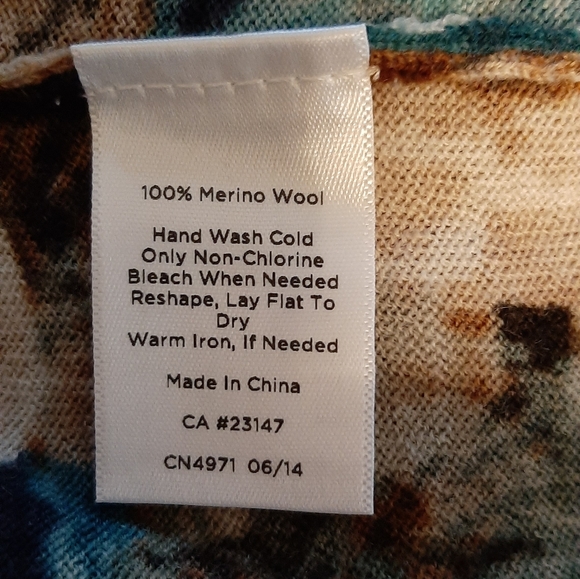 TALBOTS Merino Wool Rose Printed Sweater - Picture 8 of 8